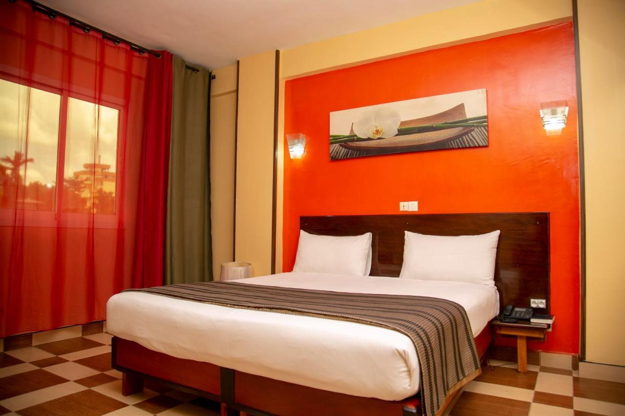 Yaahot Hotel Yaoundé Eksteriør billede