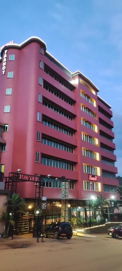 Yaahot Hotel Yaoundé Eksteriør billede