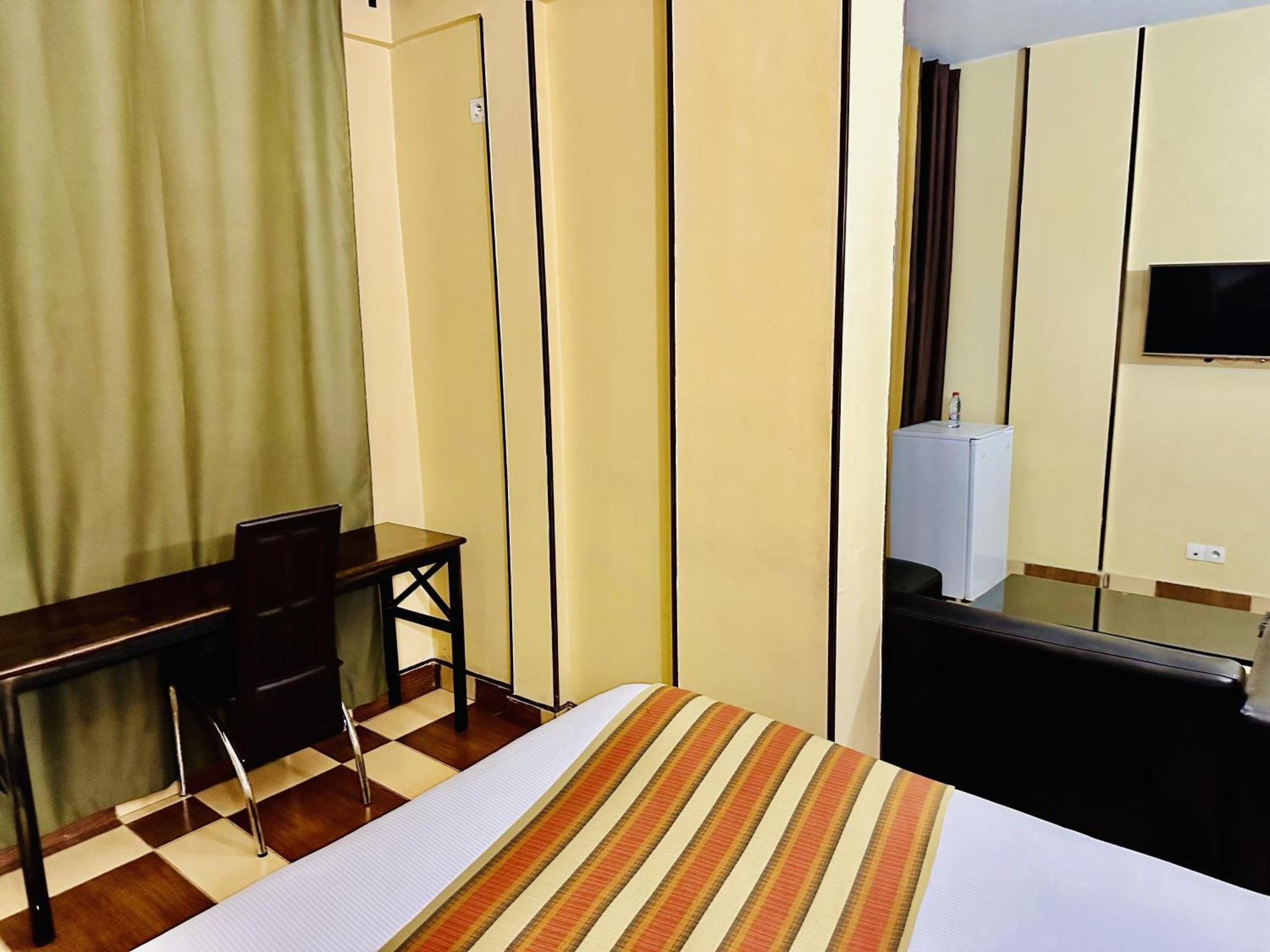 Yaahot Hotel Yaoundé Eksteriør billede