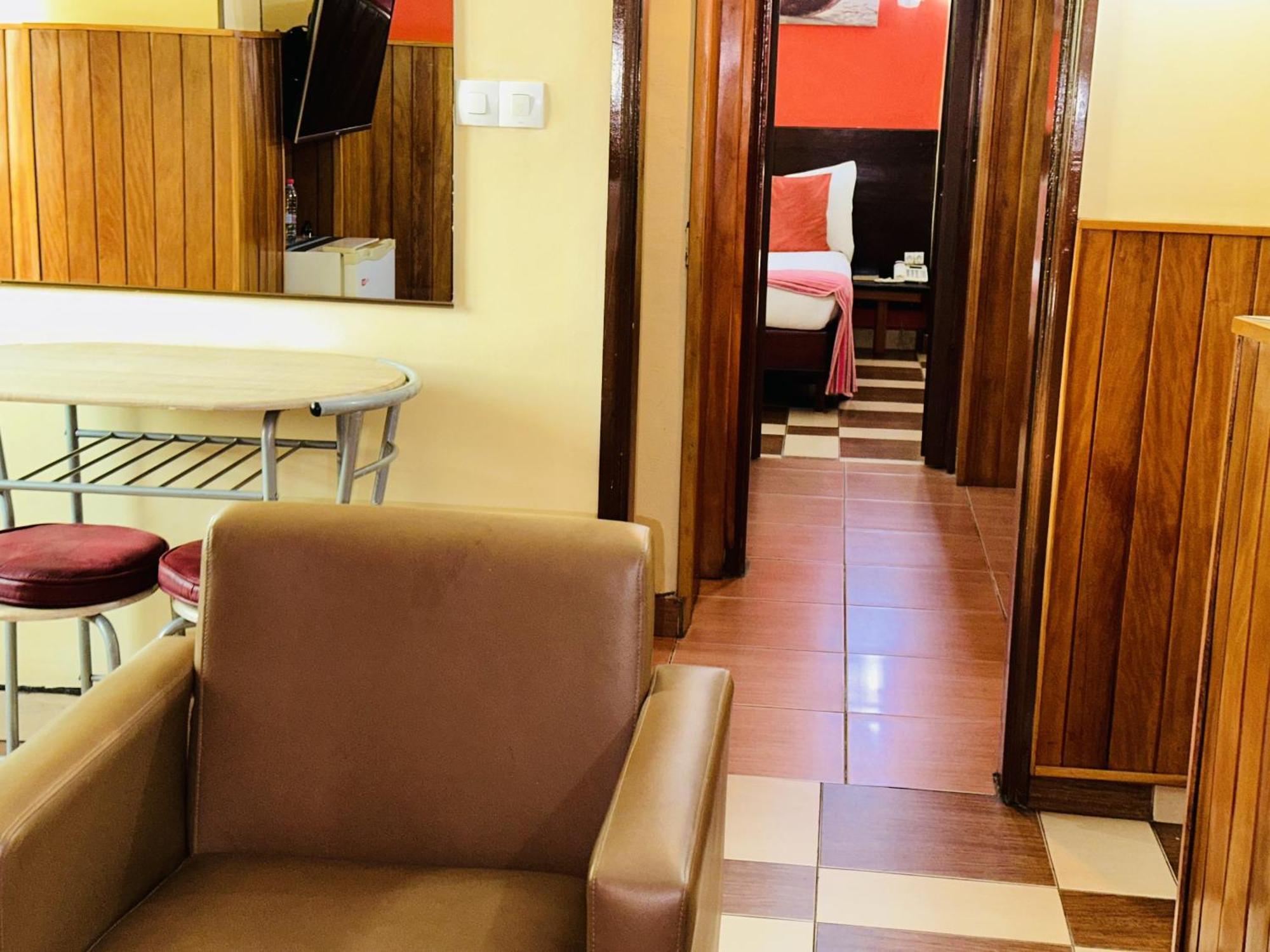 Yaahot Hotel Yaoundé Eksteriør billede