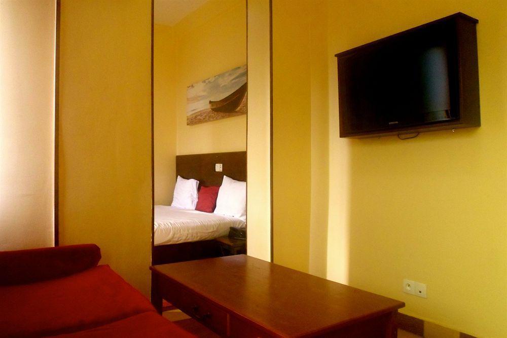 Yaahot Hotel Yaoundé Eksteriør billede