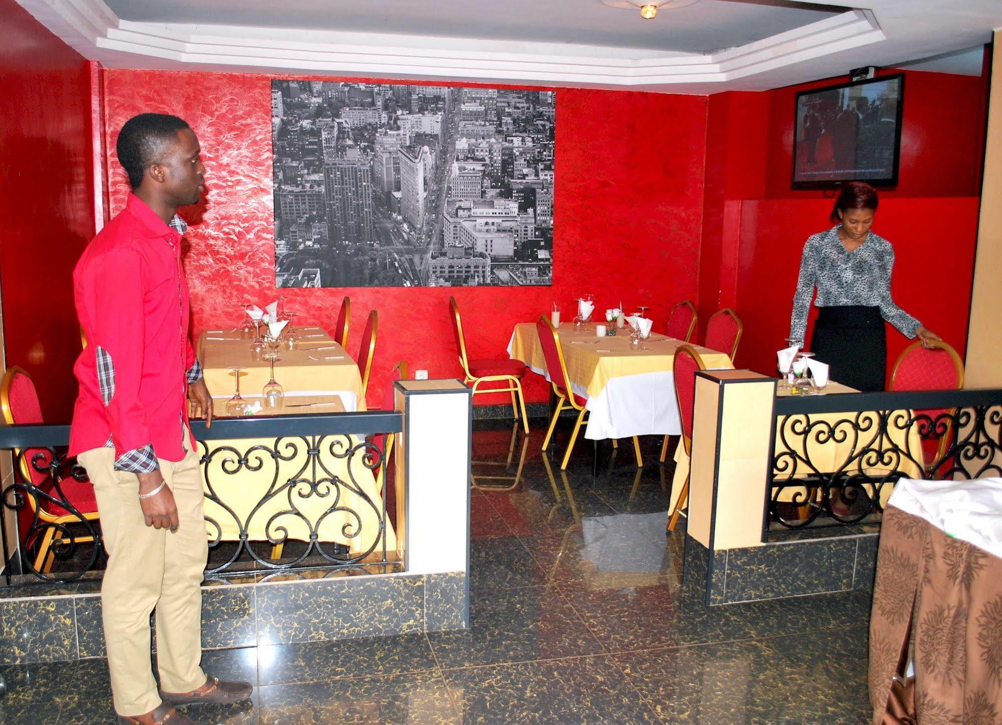Yaahot Hotel Yaoundé Eksteriør billede